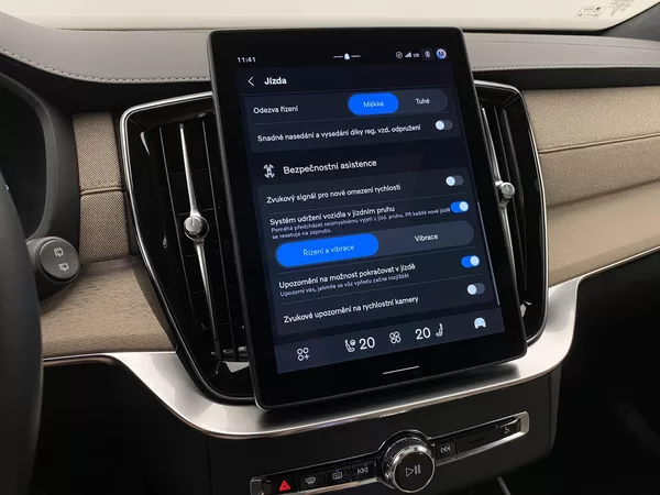 Volvo XC90 T8 AWD Plug-in DARK ULTRA - foto 59
