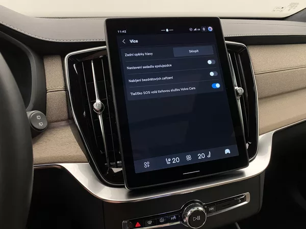 Volvo XC90 T8 AWD Plug-in DARK ULTRA - foto 66