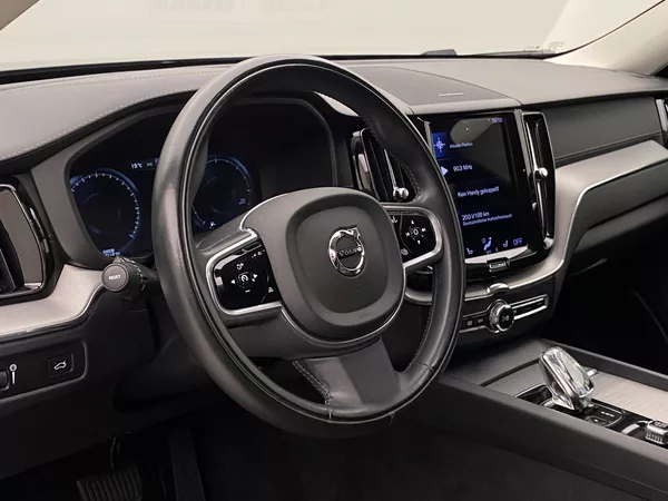 Volvo XC60 B5 AWD INSCRIPTION AUT - foto 19