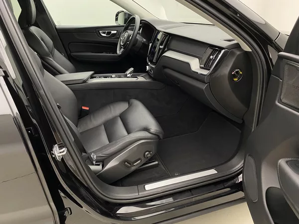 Volvo XC60 B5 AWD INSCRIPTION AUT - foto 24
