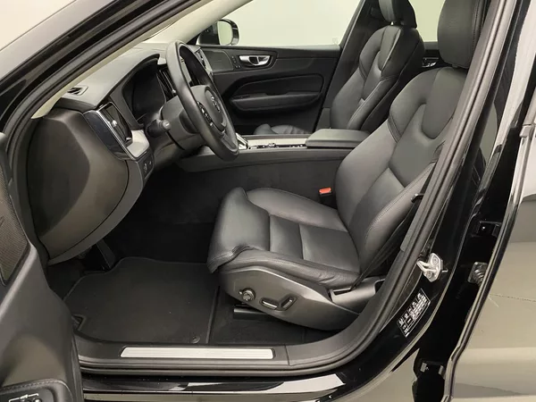 Volvo XC60 B5 AWD INSCRIPTION AUT - foto 3