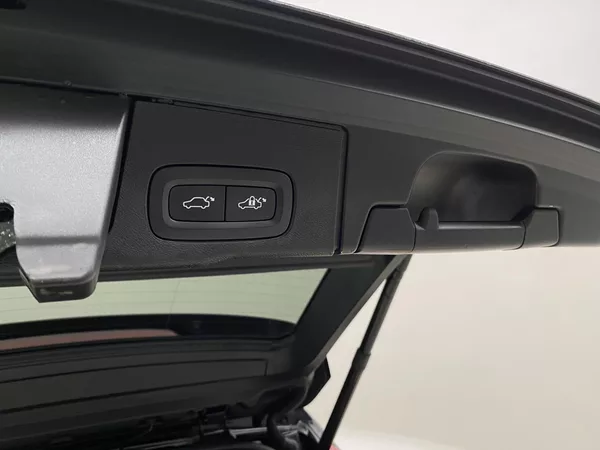 Volvo XC60 B5 AWD INSCRIPTION AUT - foto 34