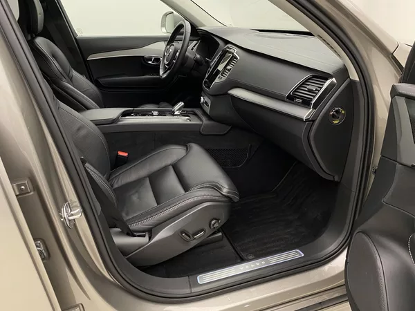 Volvo XC90 B5 AWD INSCRIPTION AUT CZ 7m - foto 24