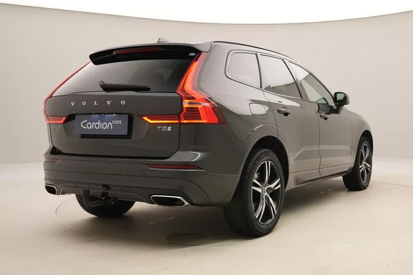 Volvo XC60 T5 AWD R-DESIGN AUT CZ - foto 12