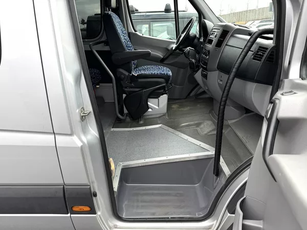 Mercedes-Benz SPRINTER 17 míst WEBASTO - foto 15