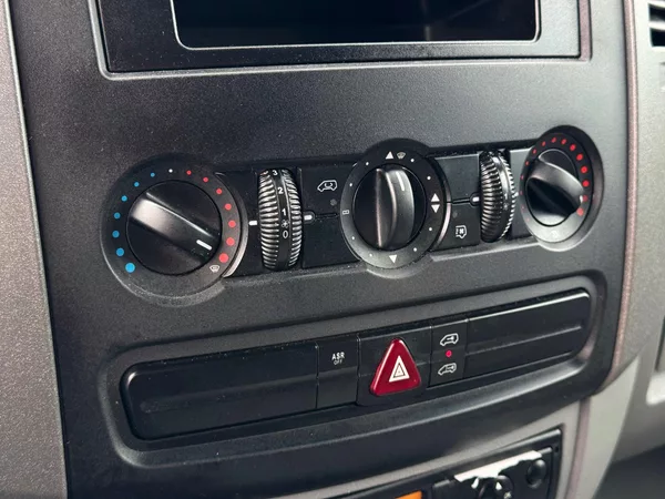 Mercedes-Benz SPRINTER 17 míst WEBASTO - foto 26
