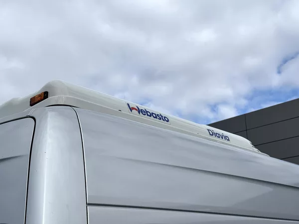 Mercedes-Benz SPRINTER 17 míst WEBASTO - foto 32