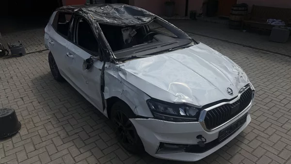 Škoda Fabia 1.0TSI 81KW - foto 3