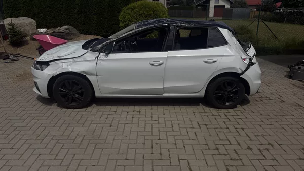 Škoda Fabia 1.0TSI 81KW - foto 6