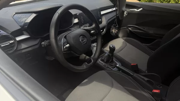 Škoda Fabia 1.0TSI 81KW - foto 7