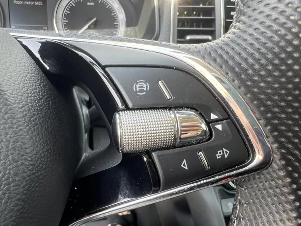 Škoda Karoq 2.0TDi*110KW*Style*FullLed - foto 16