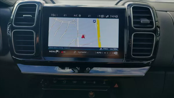 Citroën C5 Aircross 1,5 Feel BHDi EAT8 ČR - foto 12
