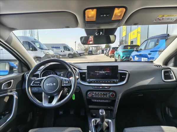 Kia Ceed 1,5 T-GDi 118kw TOP - foto 2