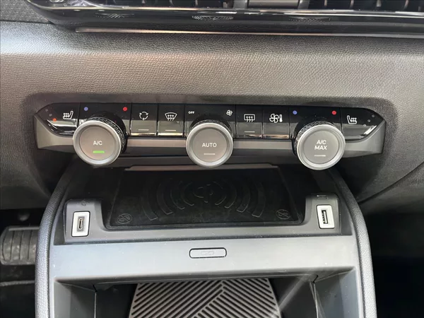 Citroën C4 1,2 MAX 136 HYBRID Ë-DCS6 - foto 10