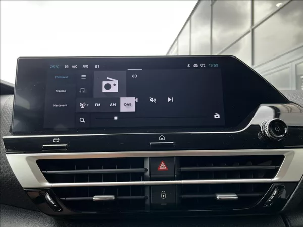 Citroën C4 MAX EAT8 1,2 - foto 14