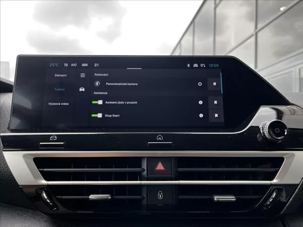 Citroën C4 MAX EAT8 1,2 - foto 16