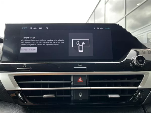 Citroën C4 MAX EAT8 1,2 - foto 19