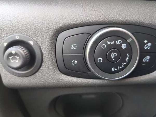 Ford Transit - foto 17