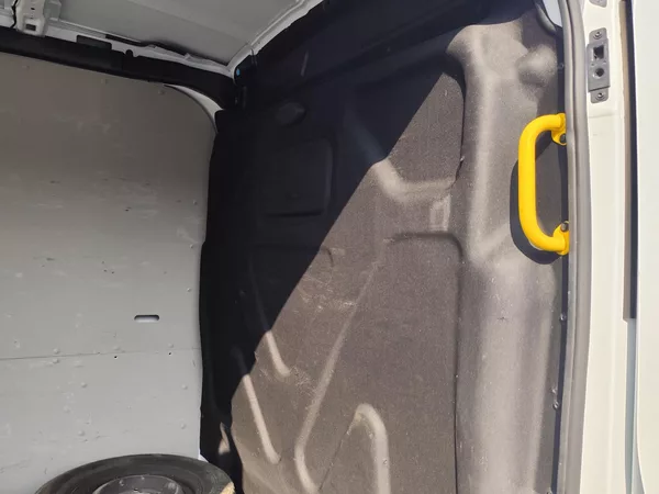 Ford Transit - foto 2
