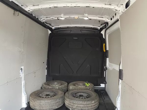 Ford Transit - foto 5