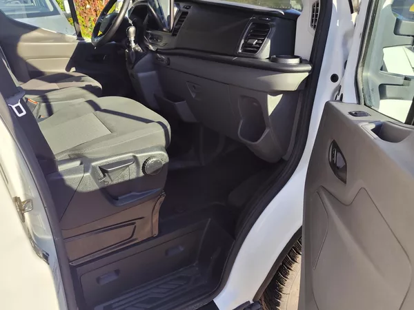 Ford Transit - foto 18