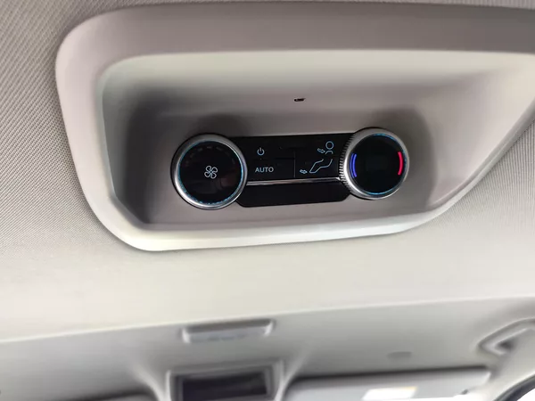 Ford Tourneo Custom Tourneo Custom L1,TITANIUM,2.0 - foto 26