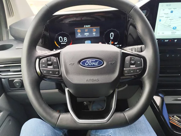 Ford Tourneo Custom Tourneo Custom L1,TITANIUM,2.0 - foto 9