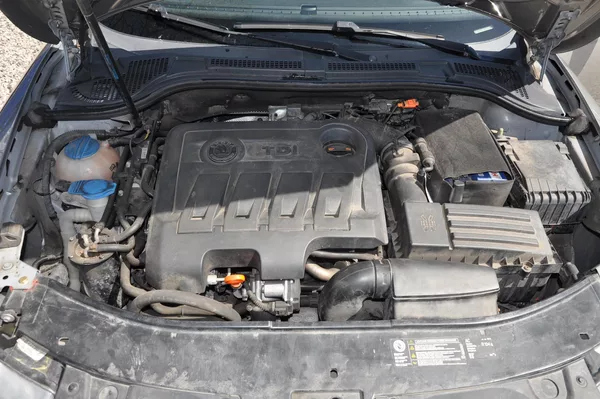 Škoda Superb II 2.0TDi 103kW KOMBI Panorama - foto 10