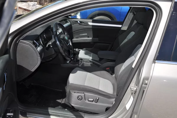 Škoda Superb II 2.0TDi 103kW KOMBI Panorama - foto 6