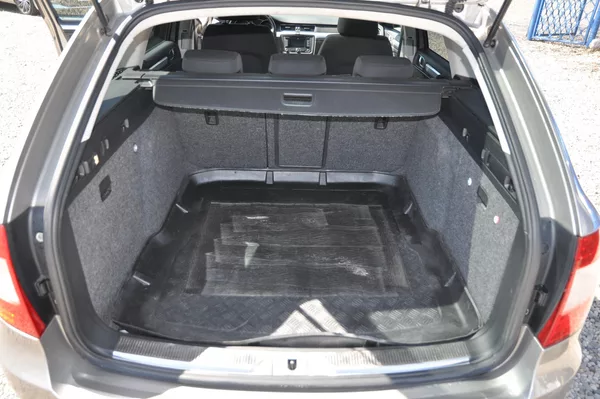Škoda Superb II 2.0TDi 103kW KOMBI Panorama - foto 9