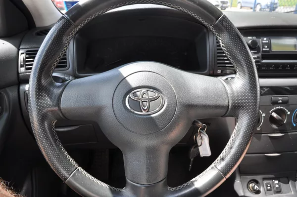 Toyota Corolla 1.4D-4D 66kW KOMBI Automat - foto 9