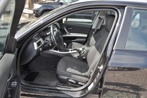 BMW Řada 3 318d 105kW KOMBI - foto 6