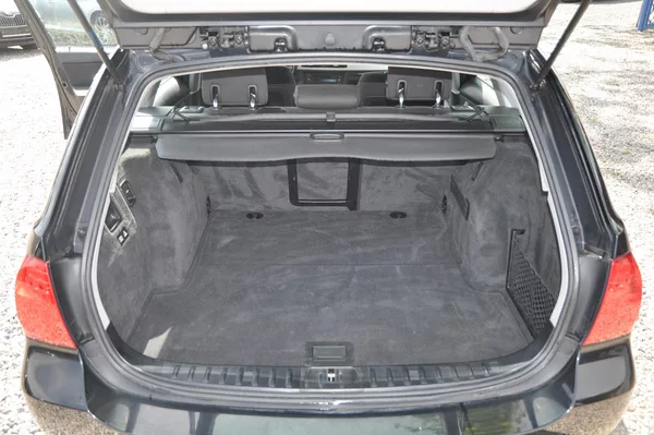 BMW Řada 3 318d 105kW KOMBI - foto 8