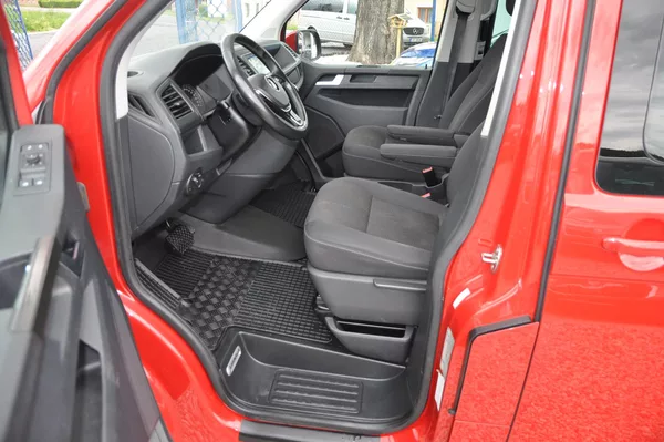 Volkswagen Caravelle 2.0TDi 150kW 4x4 A/T Liberty - foto 5