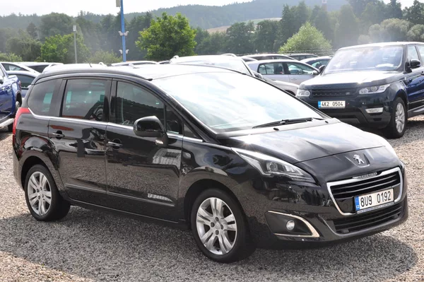 Peugeot 5008 2.0HDi 110kW PANORAMA - foto 2