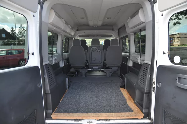 Fiat Ducato 3.0JTD 115kW PANORAMA Automat - foto 9