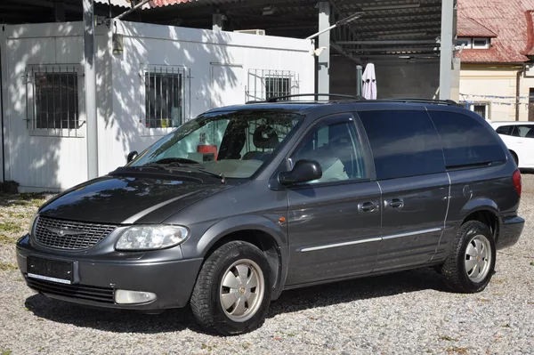 Chrysler Grand Voyager 3.3i 128kW Automat LIMITED