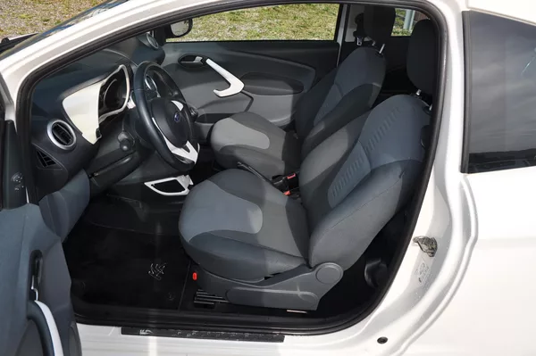Ford Ka 1.2i 51kW - foto 6