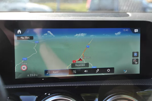 Mercedes-Benz Třídy A A35 AMG 225kW 4MATIC - foto 14