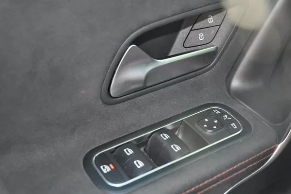 Mercedes-Benz Třídy A A35 AMG 225kW 4MATIC - foto 18