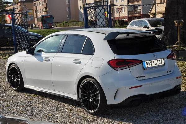 Mercedes-Benz Třídy A A35 AMG 225kW 4MATIC - foto 4