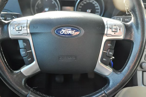 Ford Galaxy 2.0TDCi 103kW 7.míst - foto 15