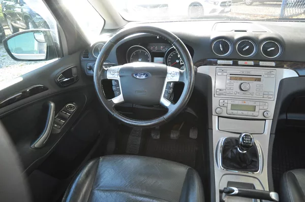 Ford Galaxy 2.0TDCi 103kW 7.míst - foto 5