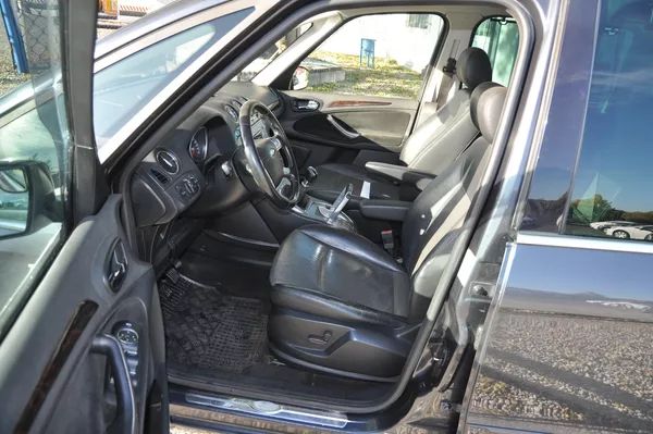 Ford Galaxy 2.0TDCi 103kW 7.míst - foto 6