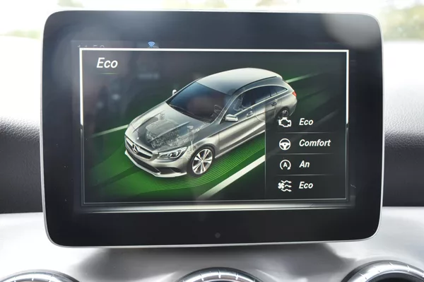 Mercedes-Benz CLA 180 90kW AMG - line - foto 21