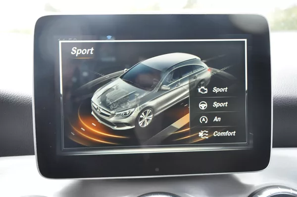 Mercedes-Benz CLA 180 90kW AMG - line - foto 22