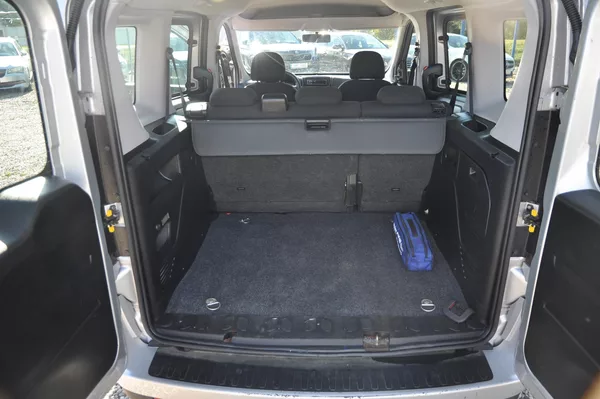Fiat Dobló 1.3JTD 66kW 5.míst - foto 8