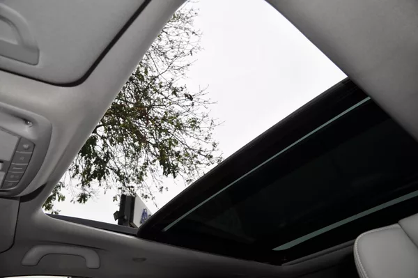 Renault Koleos 2.0dCi 130kW 4WD A/T Initiale - foto 21
