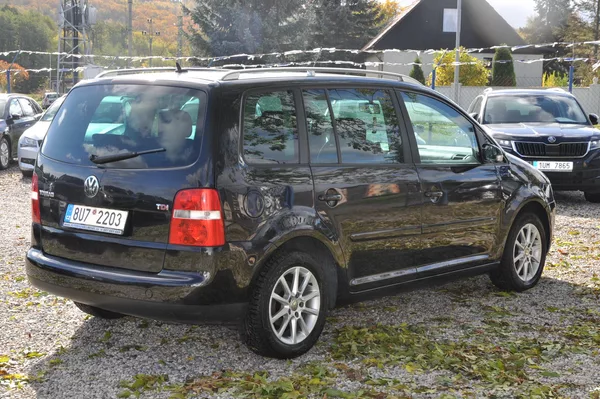 Volkswagen Touran 2.0TDi 100kW 7.míst Highline - foto 3