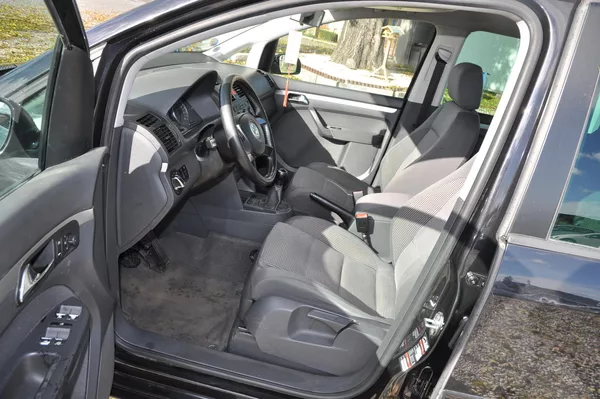 Volkswagen Touran 2.0TDi 100kW 7.míst Highline - foto 6